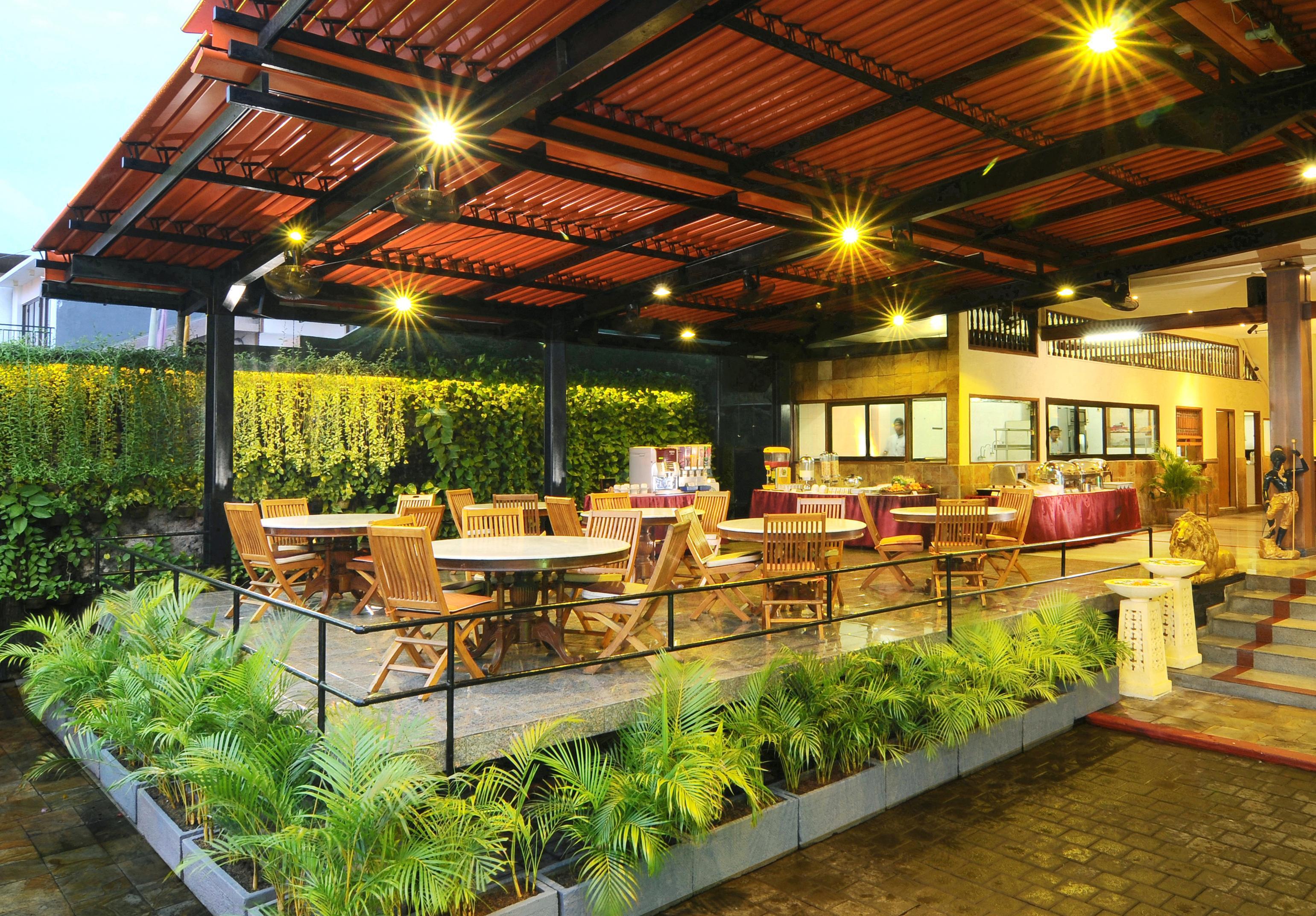 Green Garden Hotel Kuta  Exterior photo