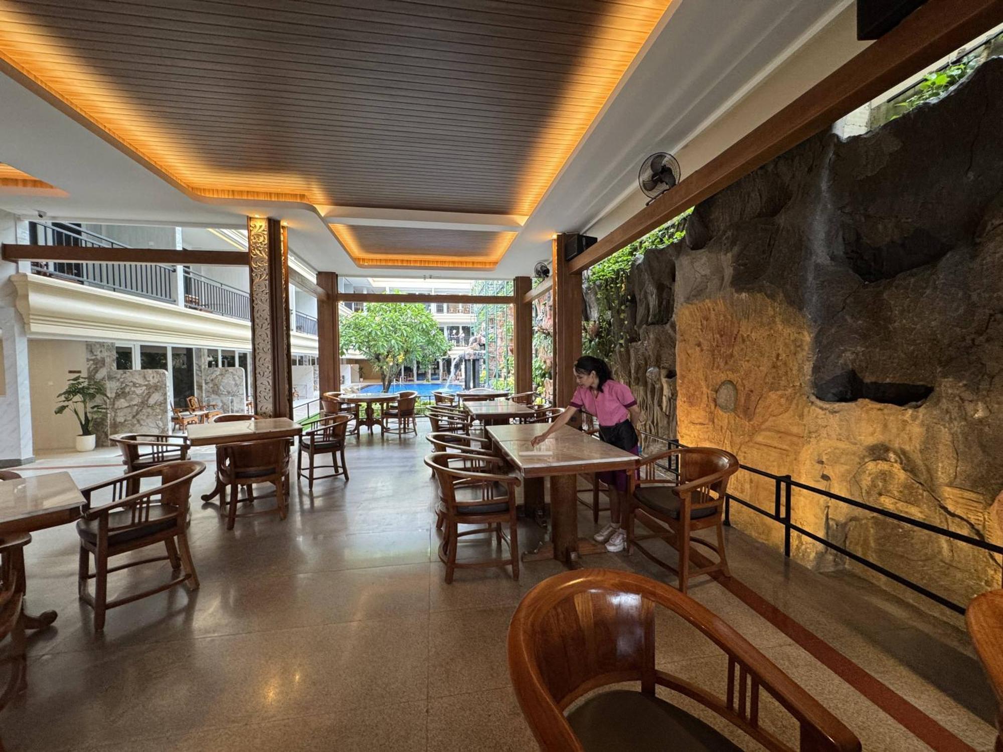 Green Garden Hotel Kuta  Exterior photo