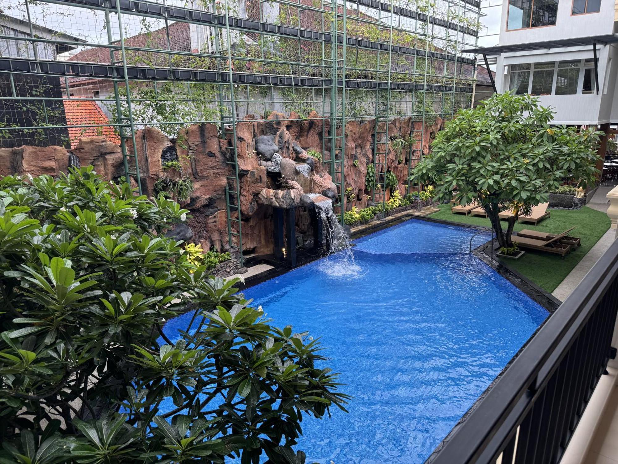 Green Garden Hotel Kuta  Exterior photo